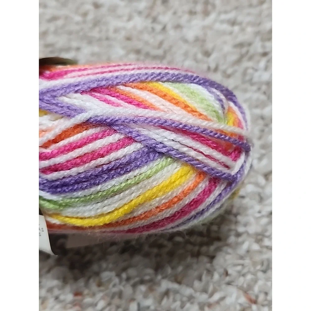 Lot of 5 Lion Brand Jamie Acrylic Striped Turkey #3 Lightweight